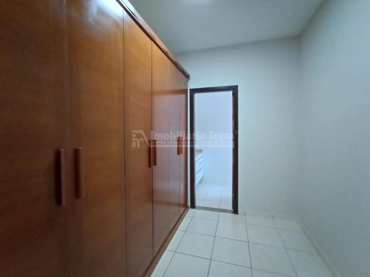 Casa com 3 quartos sendo 1 suíte no Jardim Europa em Dourados/MS — foto 11