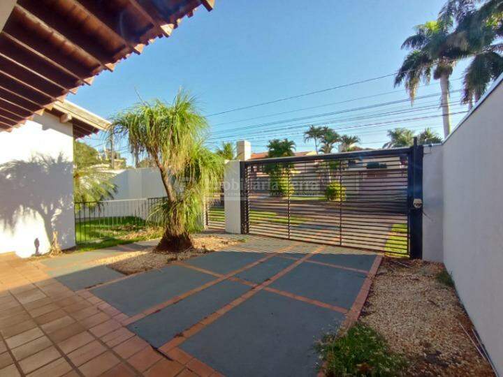 Casa com 3 quartos sendo 1 suíte no Jardim Europa em Dourados/MS — foto 2