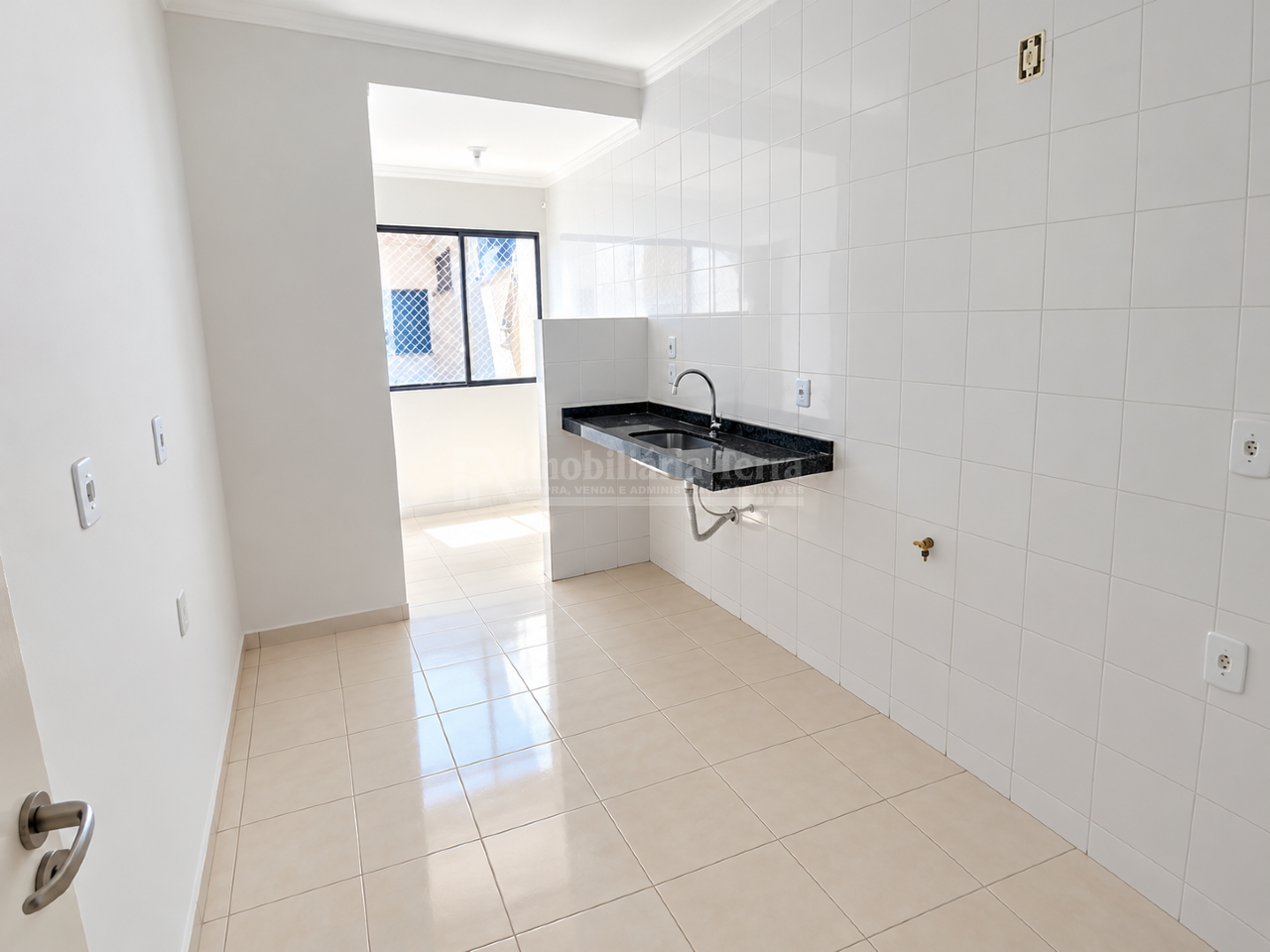 Apartamento com 3 quartos sendo 1 suíte no Jardim Tropical em Dourados/MS — foto 2