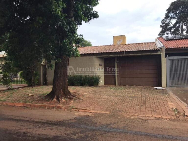 Casa com 3 quartos no BNH III Plano em Dourados/MS