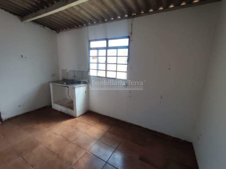 Casa com 3 quartos no Vila Aracy em Dourados/MS — foto 4