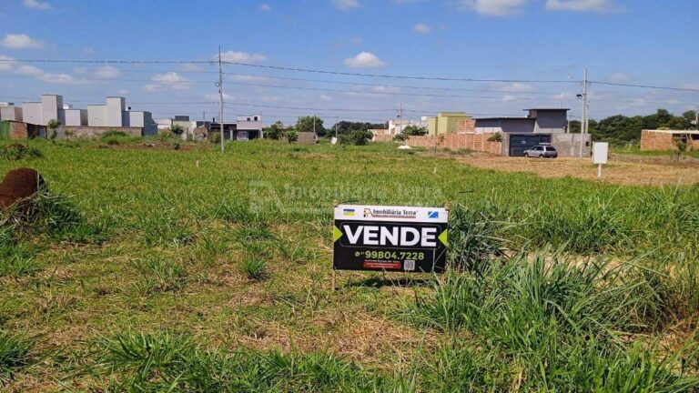 Terreno/Lote no Cidade Jardim IV em Dourados/MS