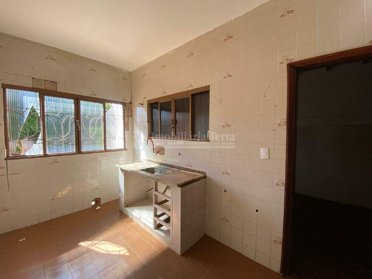 Casa com 4 quartos sendo 1 suíte no Vila Tonani em Dourados/MS — foto 6