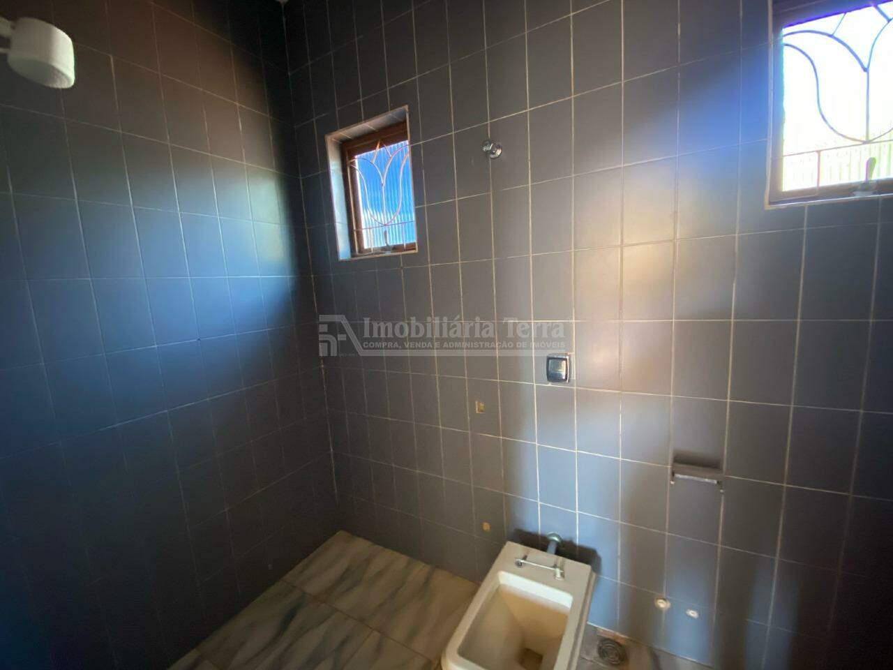 Casa com 4 quartos sendo 1 suíte no Vila Tonani em Dourados/MS — foto 11