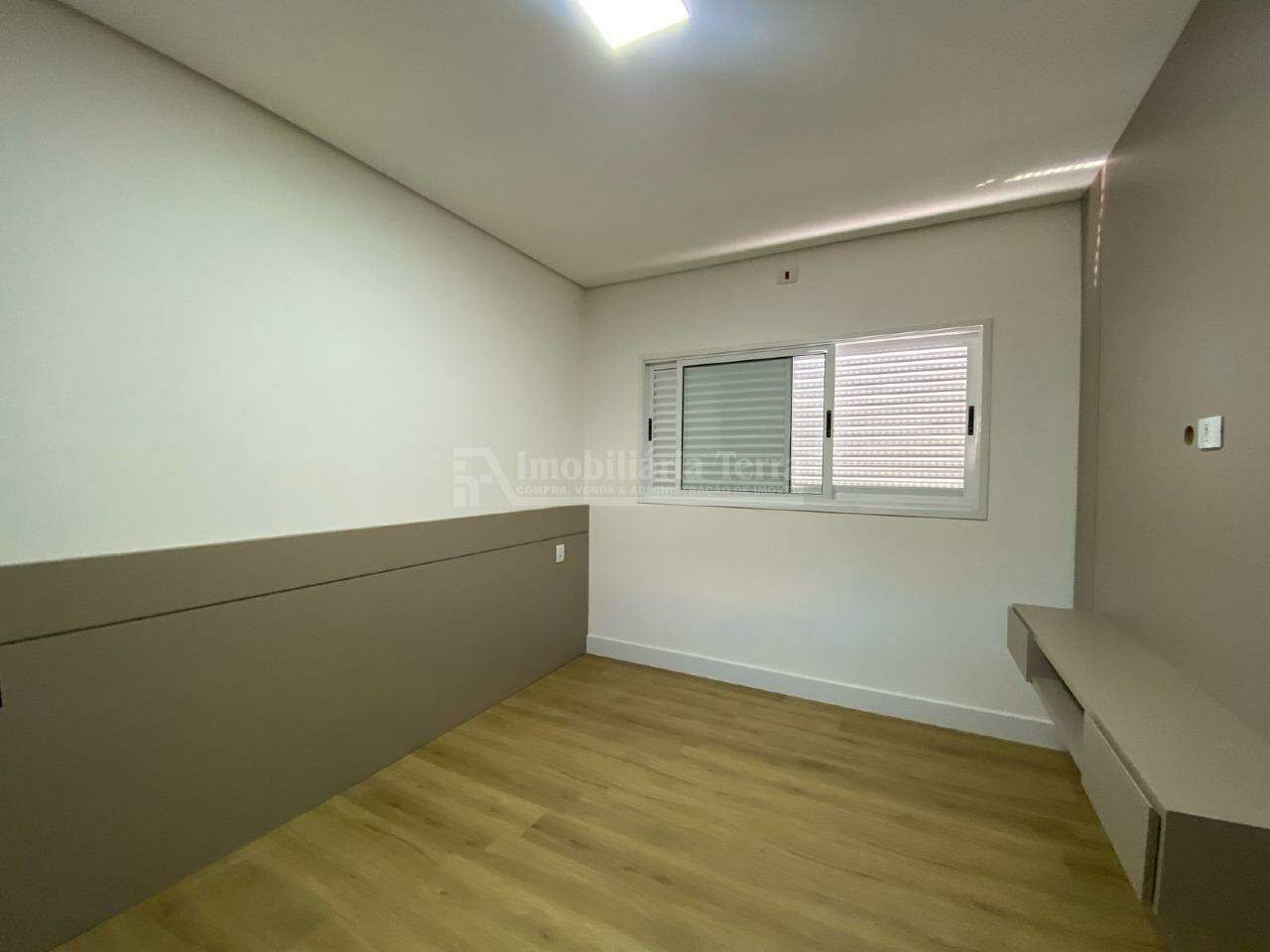Casa com 3 quartos sendo 1 suíte no Jardim das Palmeiras em Dourados/MS — foto 8