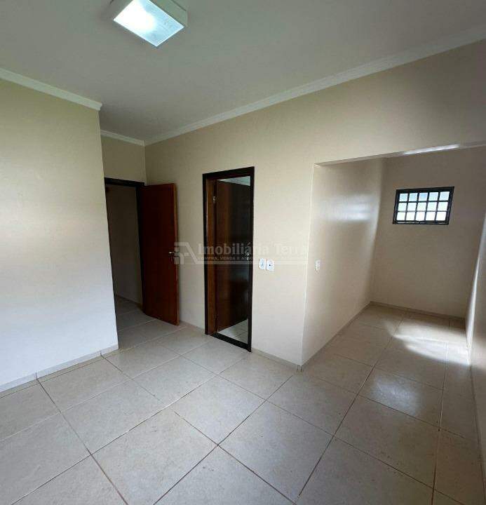 Casa no Parque Alvorada, foto 9 de 14