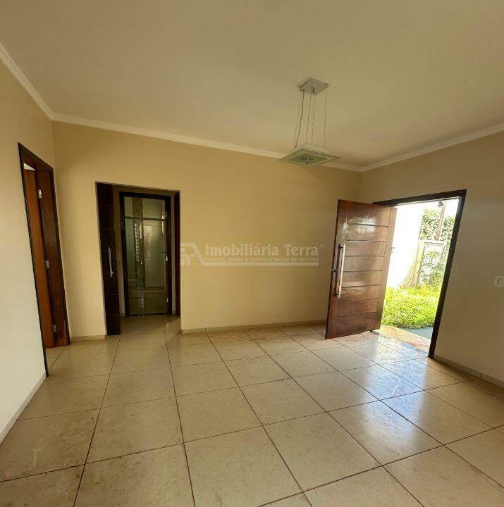 Casa no Parque Alvorada, foto 8 de 14
