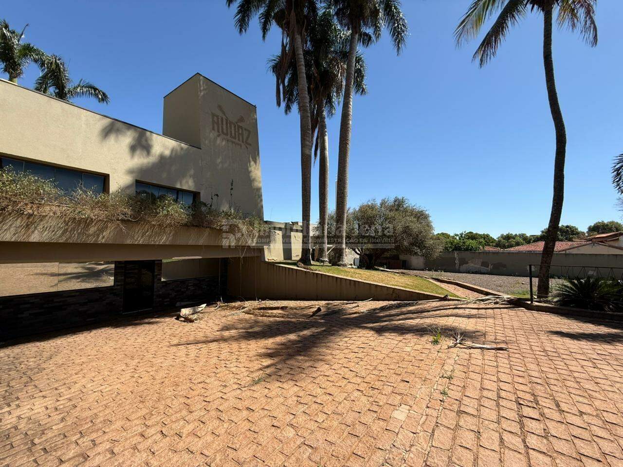 Imóvel Comercial com 4 quartos sendo 1 suíte no Vila Progresso em Dourados/MS — foto 7