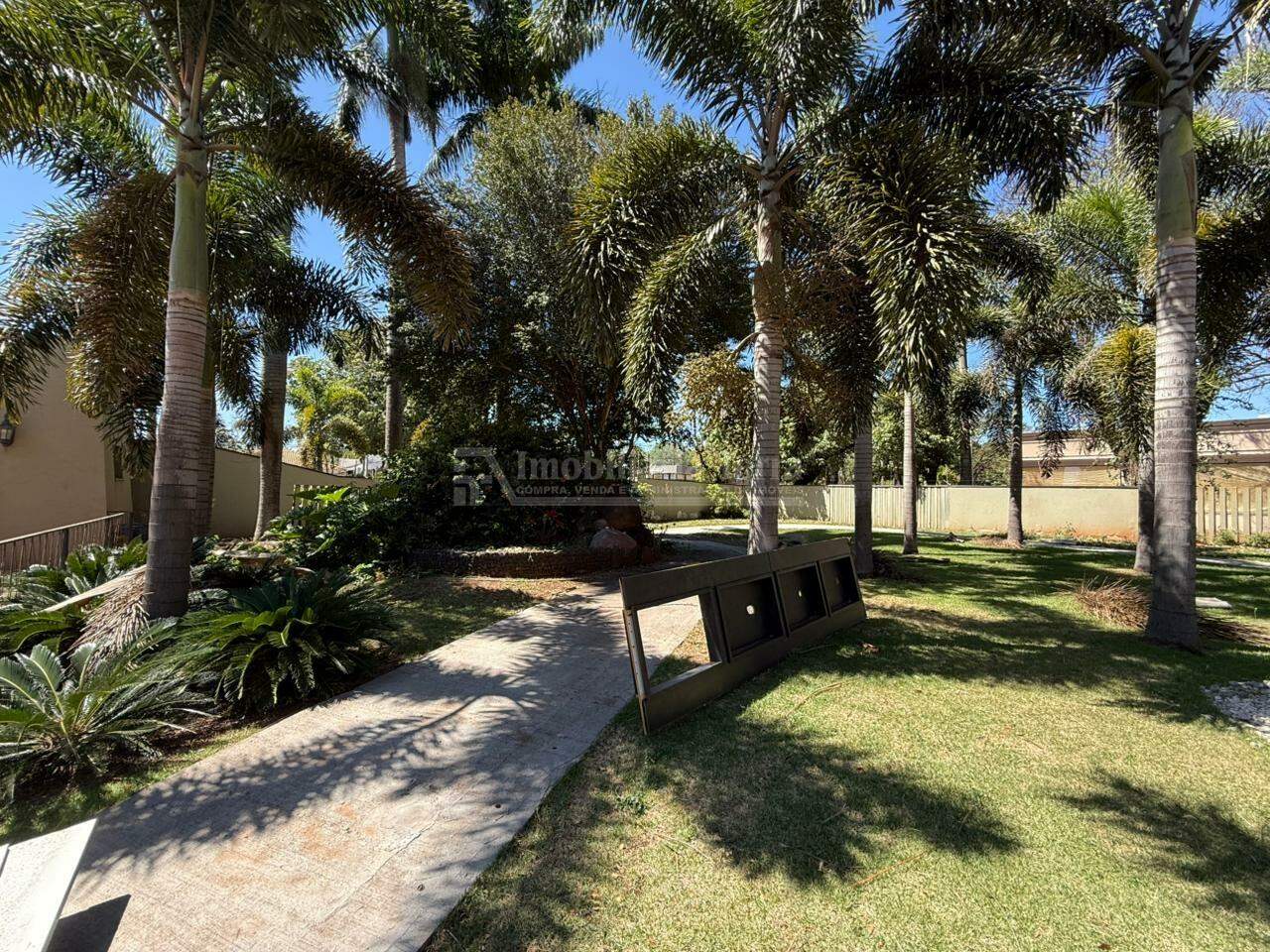 Imóvel Comercial com 4 quartos sendo 1 suíte no Vila Progresso em Dourados/MS — foto 3