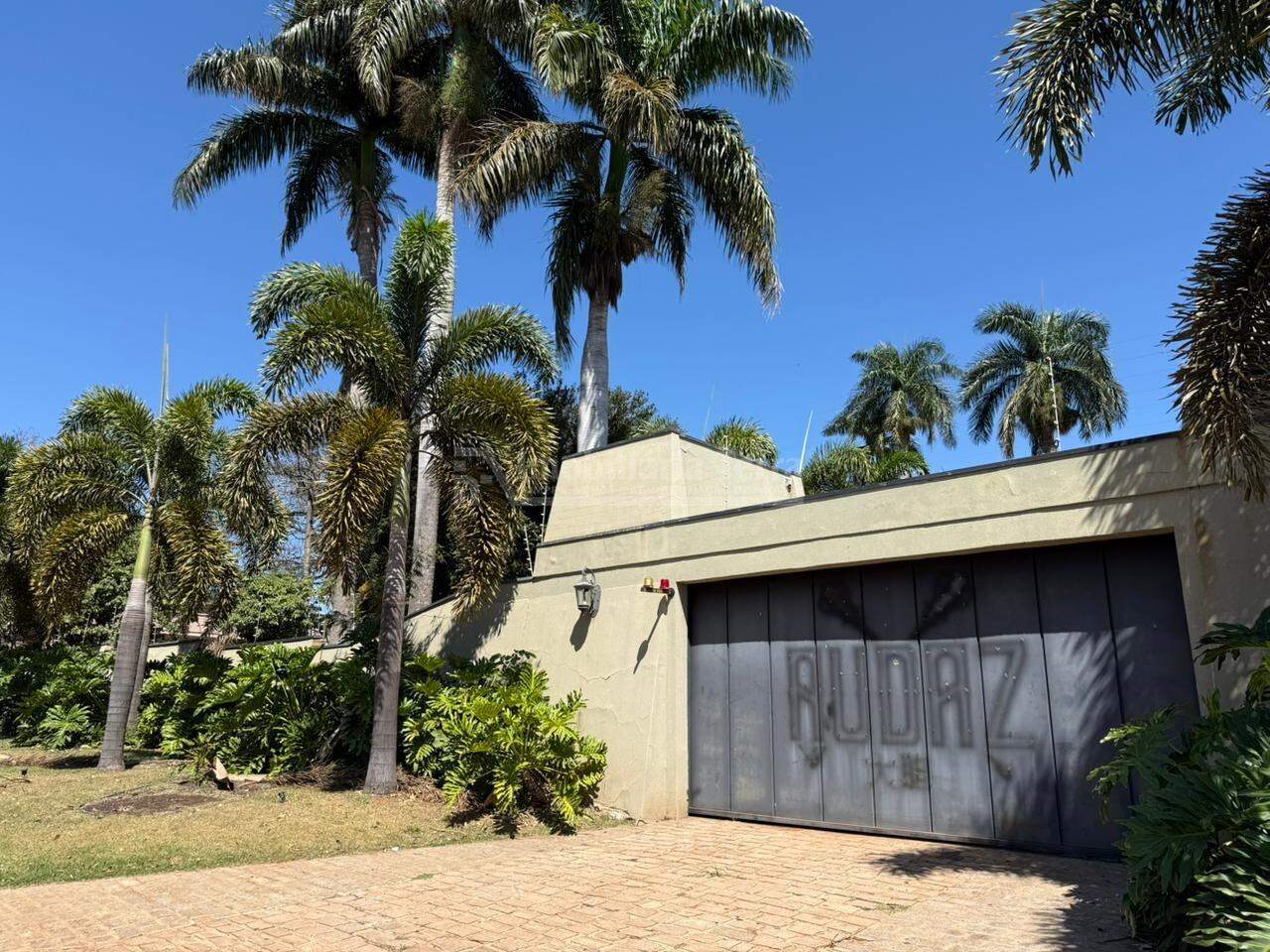 Imóvel Comercial com 4 quartos sendo 1 suíte no Vila Progresso em Dourados/MS — foto 1