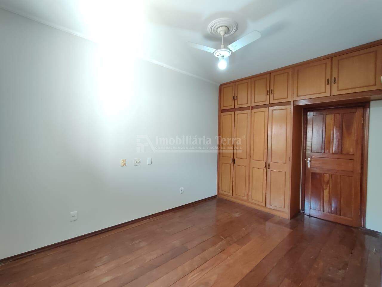 Casa com 5 quartos sendo 3 suítes no Jardim Itaipú em Dourados/MS — foto 13
