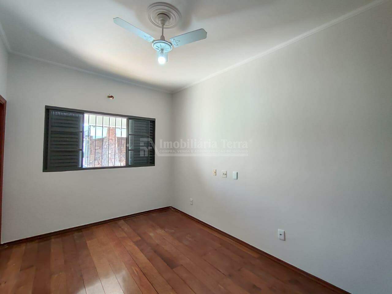 Casa com 5 quartos sendo 3 suítes no Jardim Itaipú em Dourados/MS — foto 15