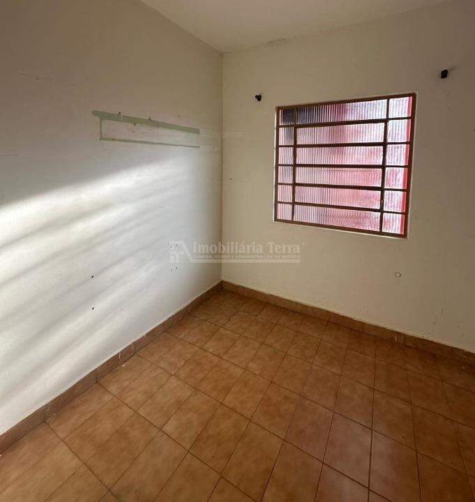 Casa com 4 quartos no BNH II Plano em Dourados/MS — foto 9