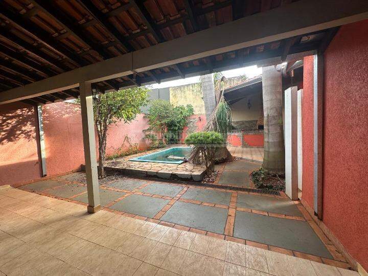 Casa com 4 quartos no BNH II Plano em Dourados/MS — foto 14