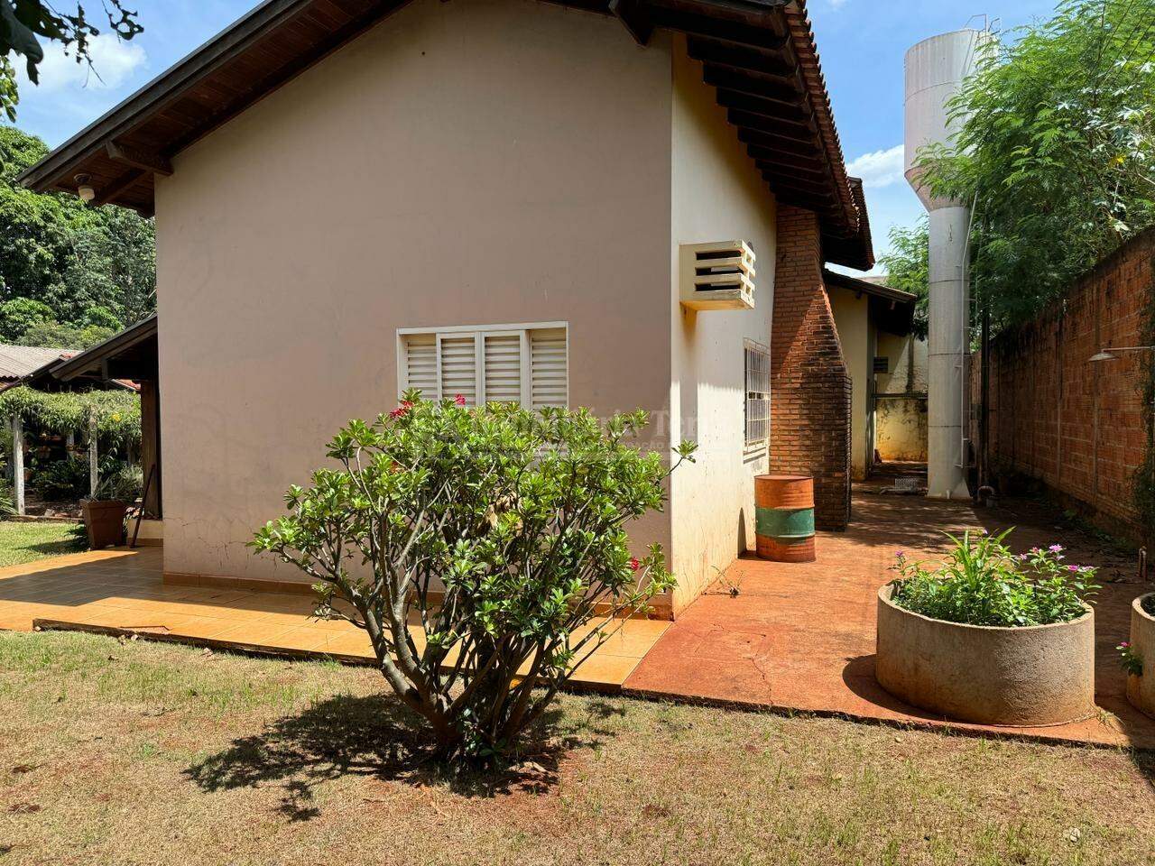 Casa com 2 quartos sendo 2 suítes no Chácara Califórnia em Dourados/MS — foto 7