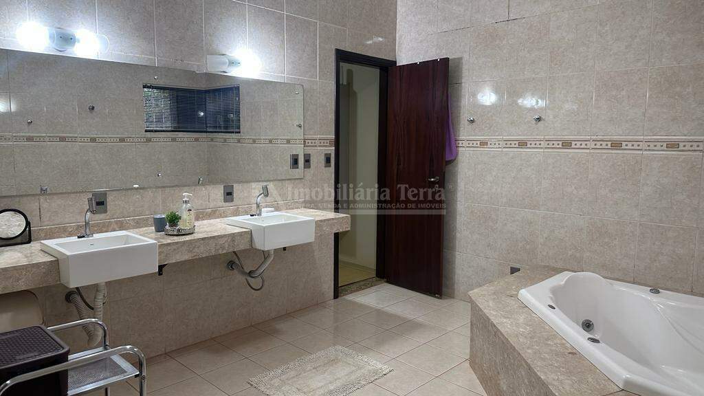 Casa com 2 quartos sendo 2 suítes no Chácara Califórnia em Dourados/MS — foto 14