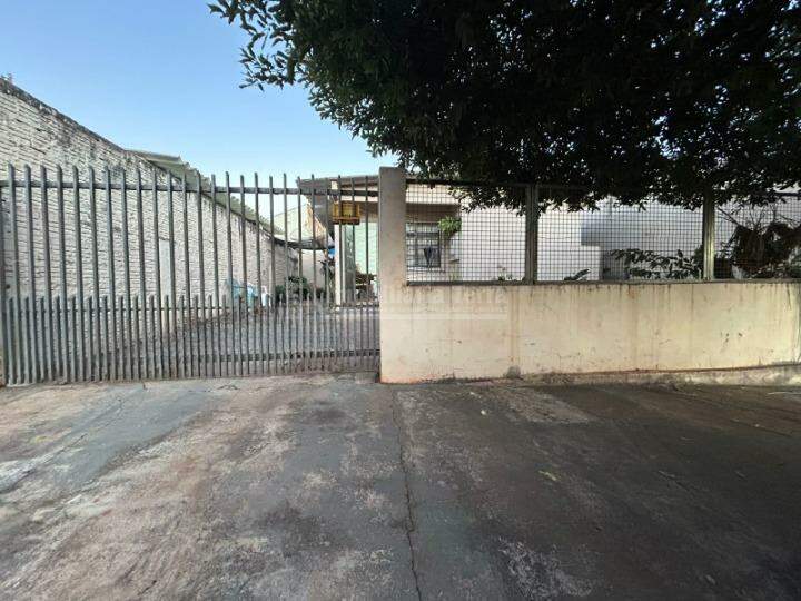 Casa com 3 quartos no Campo Dourado em Dourados/MS