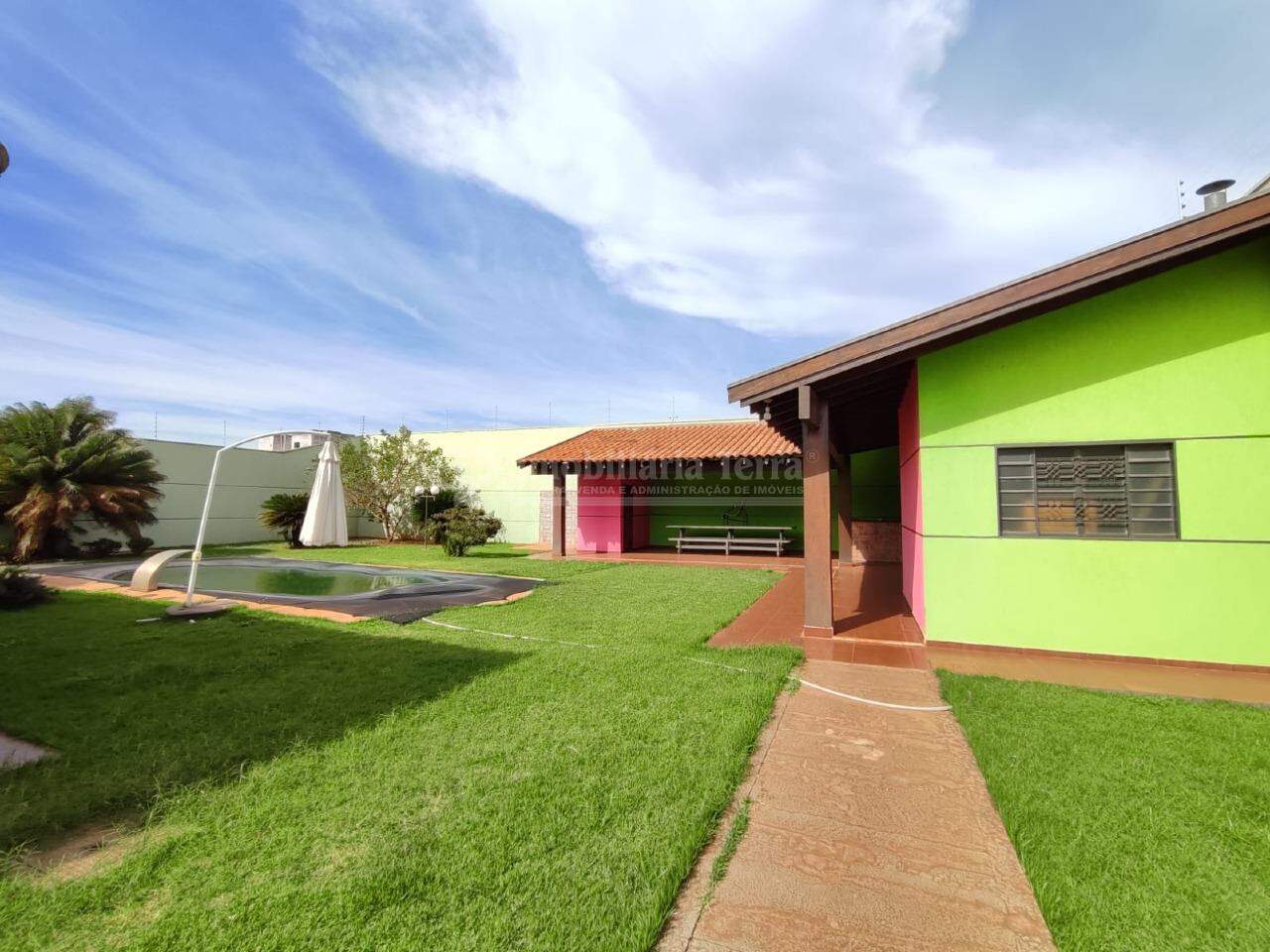 Casa com 4 quartos sendo 1 suíte no Jardim Guanabara em Dourados/MS — foto 22