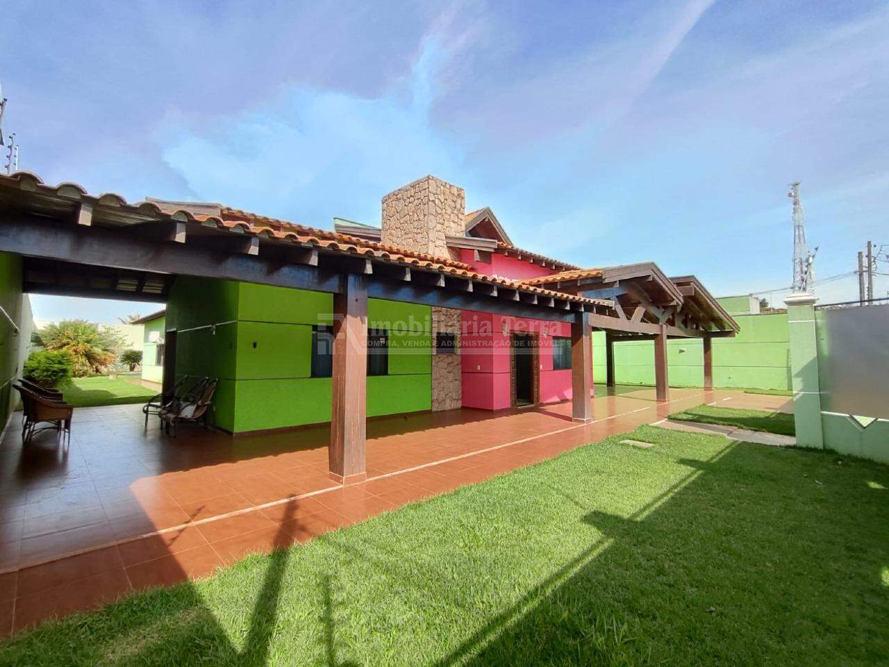 Casa com 4 quartos sendo 1 suíte no Jardim Guanabara em Dourados/MS — foto 3