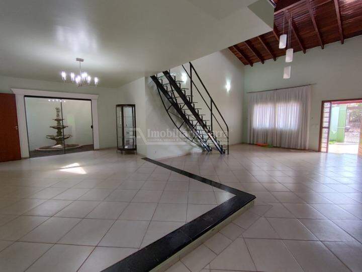 Casa com 4 quartos sendo 1 suíte no Jardim Guanabara em Dourados/MS — foto 7