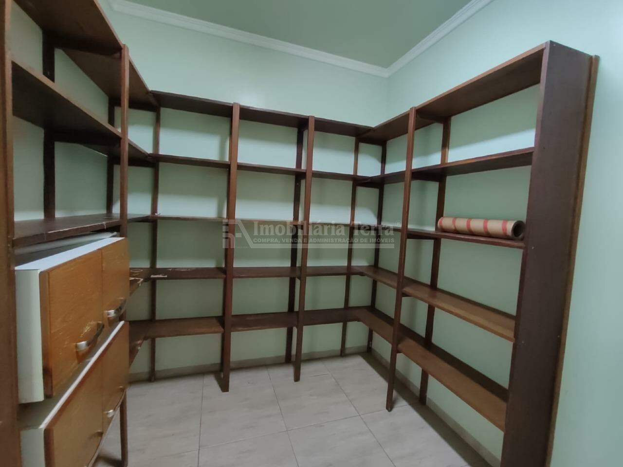 Casa com 4 quartos sendo 1 suíte no Jardim Guanabara em Dourados/MS — foto 15
