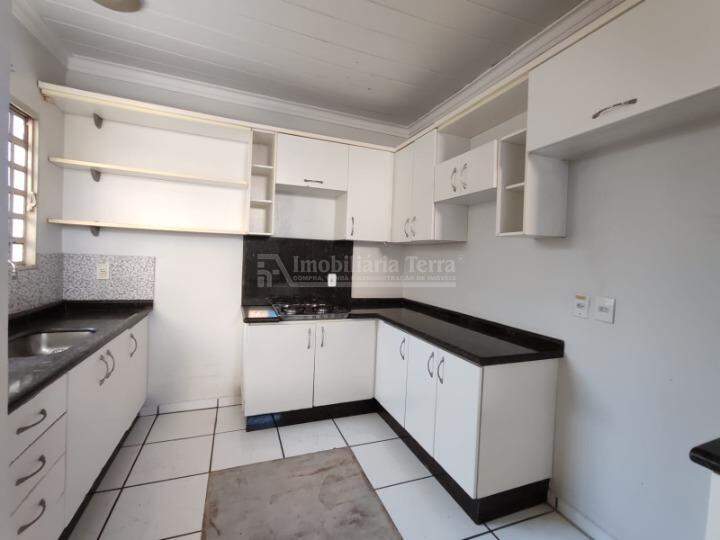 Casa com 3 quartos sendo 1 suíte no Jardim Maracanã em Dourados/MS — foto 8