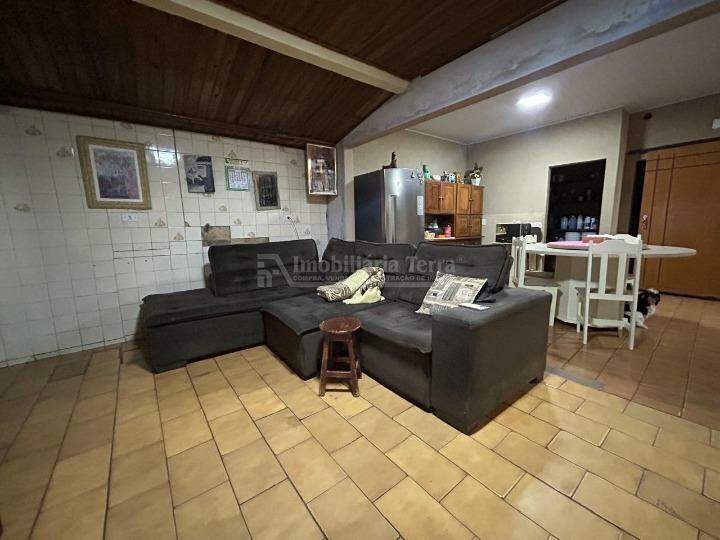 Casa com 4 quartos no Conjunto Habitacional Terra Roxa em Dourados/MS — foto 5