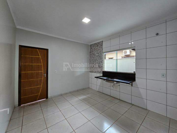 Casa com 3 quartos sendo 1 suíte no Conjunto Residencial Monte Carlo em Dourados/MS — foto 3