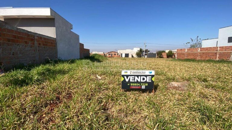Terreno/Lote no Cidade Jardim IV em Dourados/MS