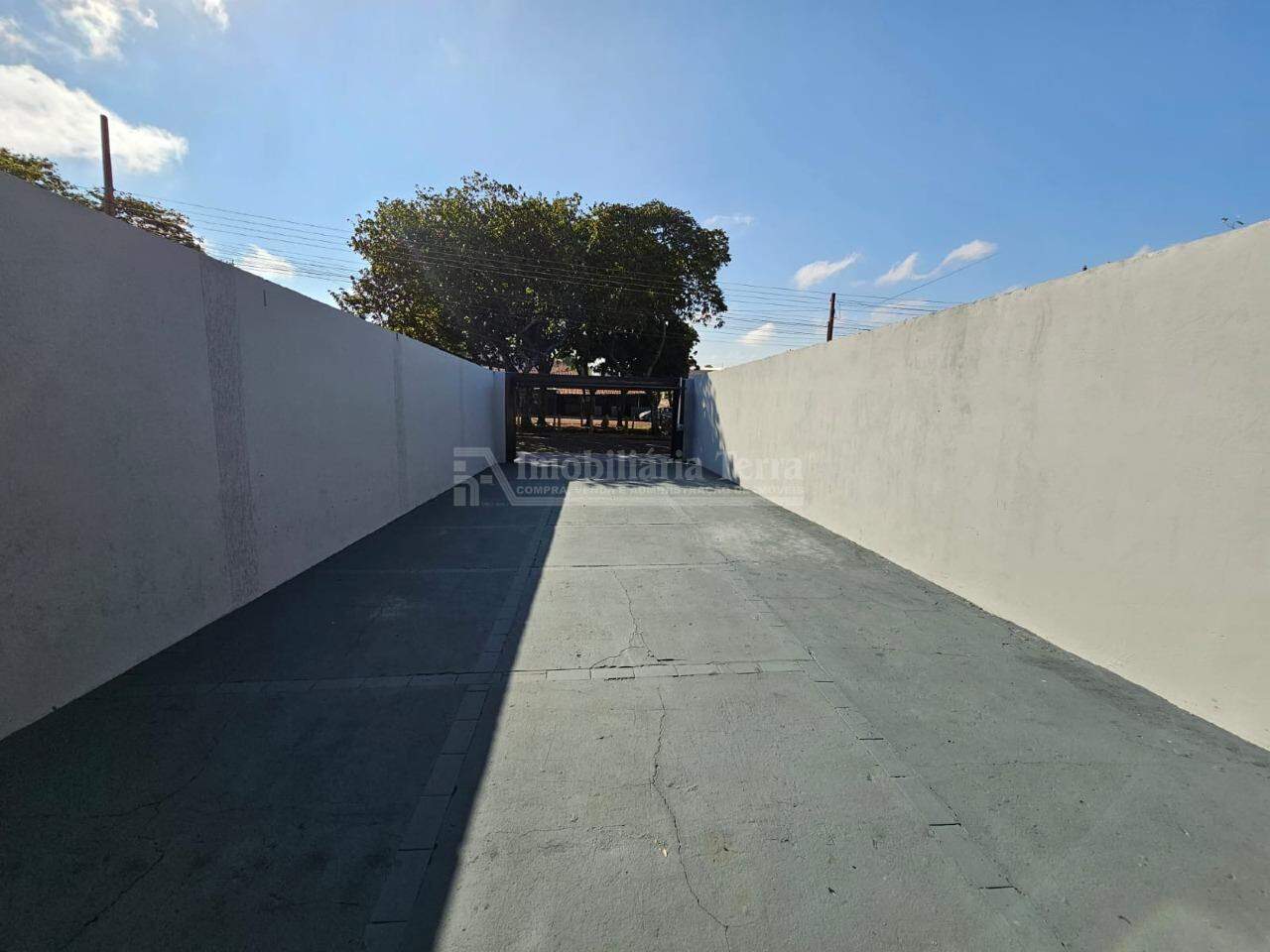 Casa com 3 quartos sendo 1 suíte no Jardim Londrina em Dourados/MS — foto 2
