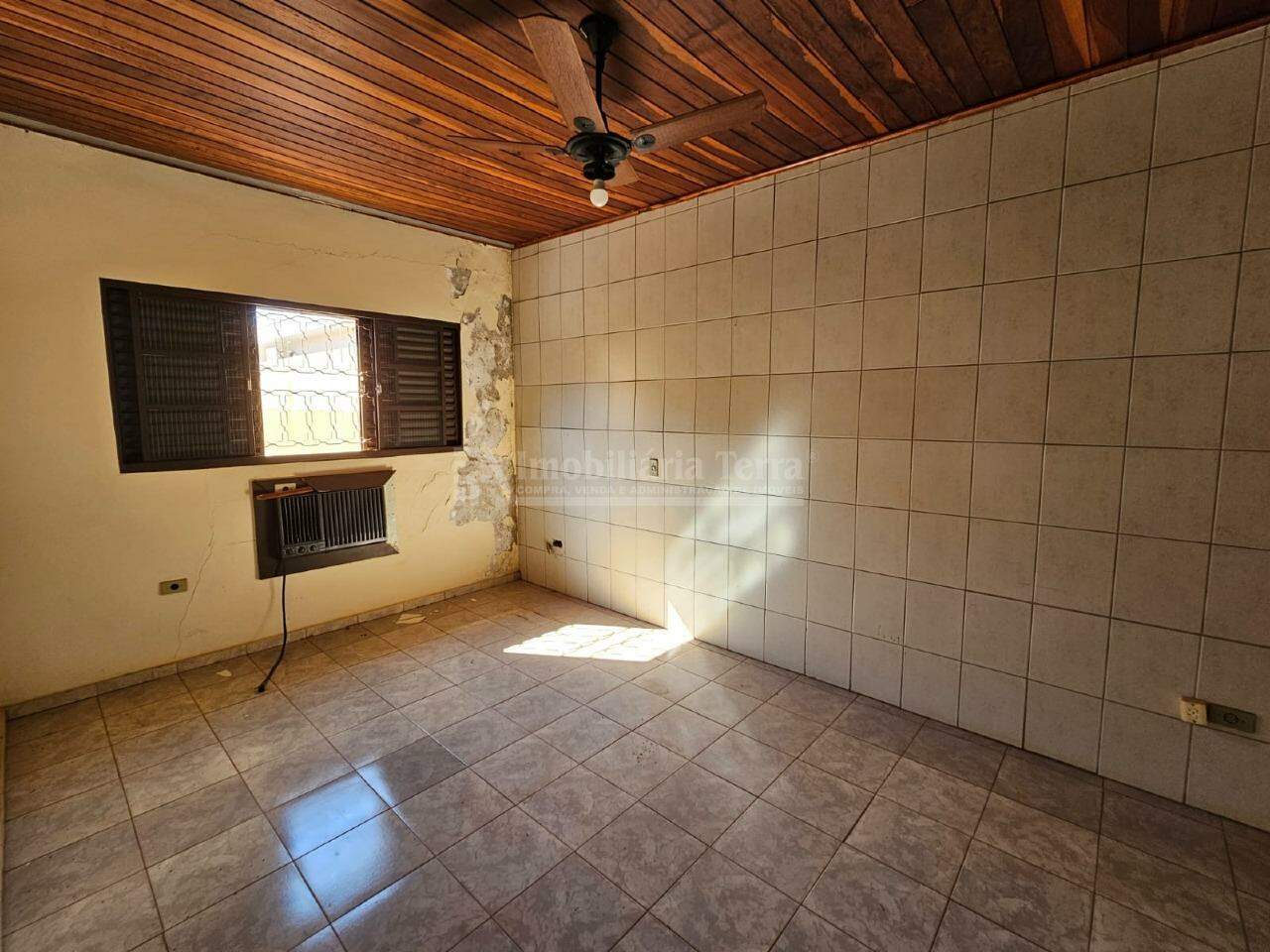 Casa com 4 quartos sendo 1 suíte no Vila Progresso em Dourados/MS — foto 21