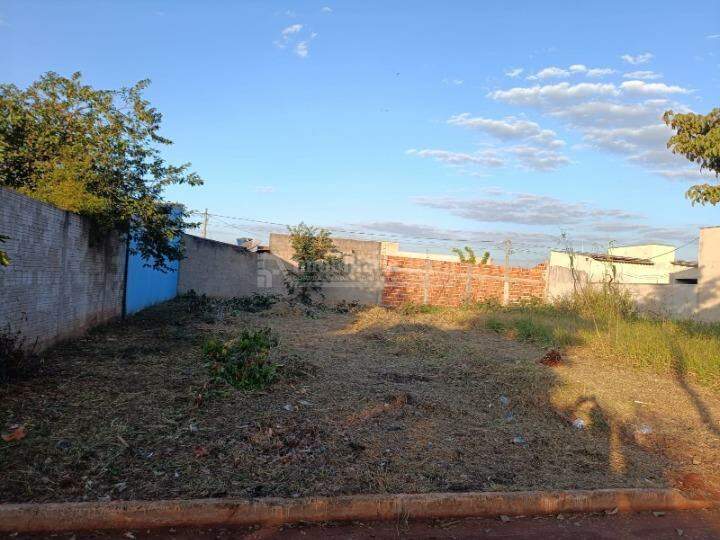 Terreno/Lote no Esplanada em Dourados/MS