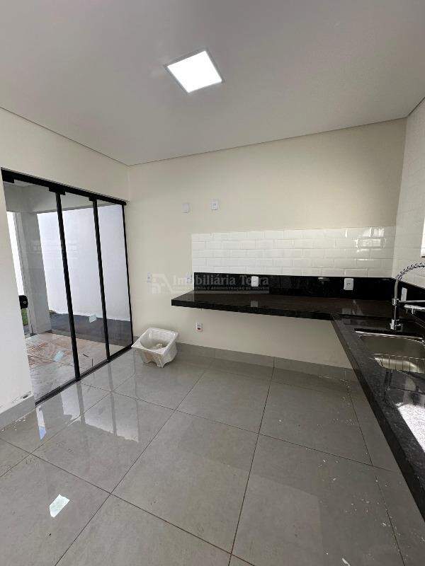 Casa com 2 quartos sendo 1 suíte no Cidade Jardim I em Dourados/MS — foto 4