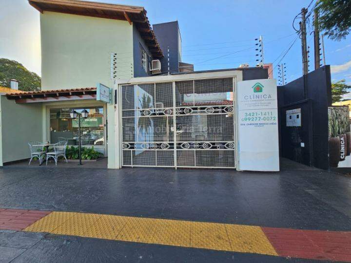 Prédio com 4 quartos no Jardim Central em Dourados/MS