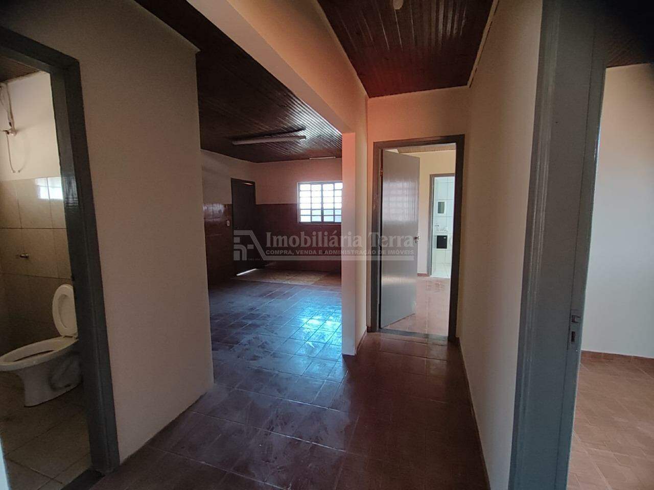 Barracão com 5 quartos sendo 1 suíte no Jardim Alhambra em Dourados/MS — foto 13