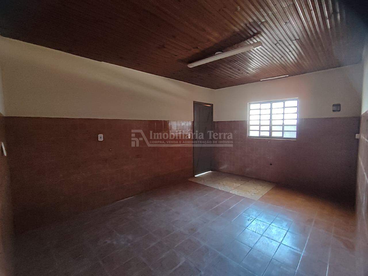 Barracão com 5 quartos sendo 1 suíte no Jardim Alhambra em Dourados/MS — foto 12