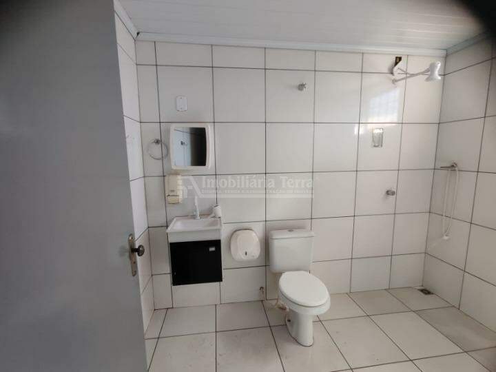 Barracão com 5 quartos sendo 1 suíte no Jardim Alhambra em Dourados/MS — foto 20
