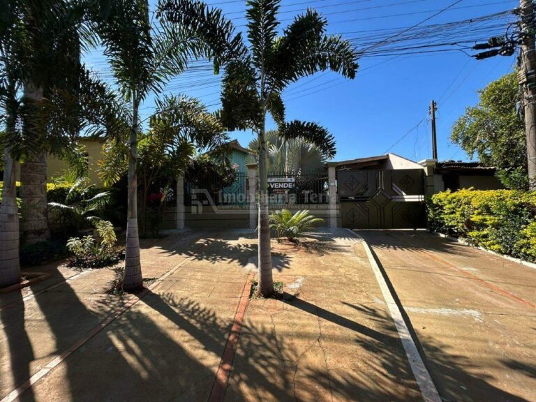 Casa com 3 quartos no Jardim Hilda em Dourados/MS