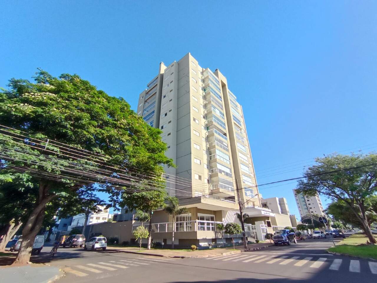 Apartamento com 3 quartos sendo 1 suíte no Jardim América em Dourados/MS — foto 1
