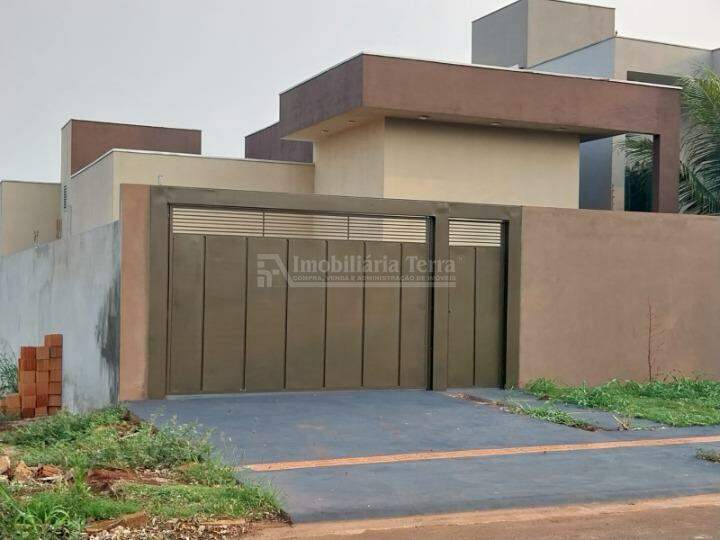 Casa com 3 quartos no Jardim Mônaco em Dourados/MS