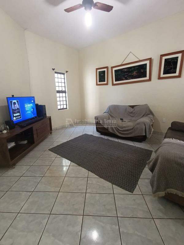 Casa com 4 quartos sendo 1 suíte no Jardim Murakami em Dourados/MS — foto 9