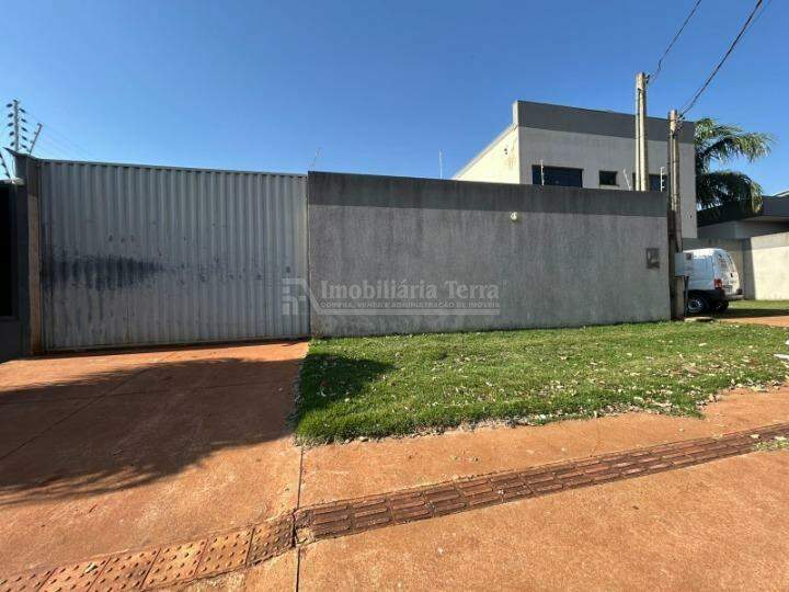 Salão Comercial no Jardim Cristhais em Dourados/MS