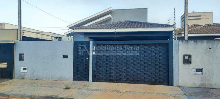 Casa com 2 quartos no Vival dos Ipês em Dourados/MS