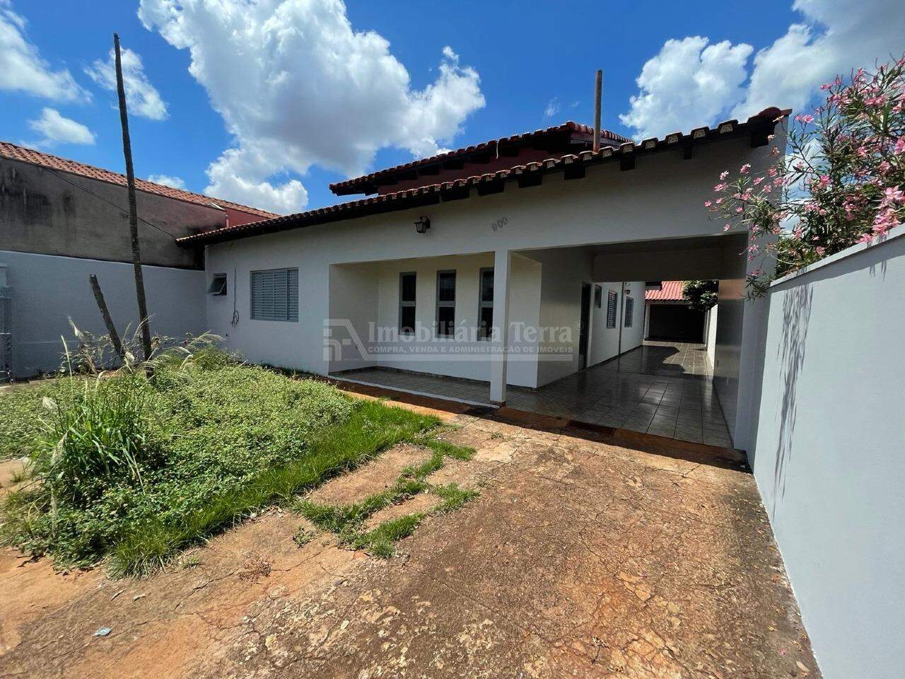 Casa no Jardim Água Boa, foto 2 de 23