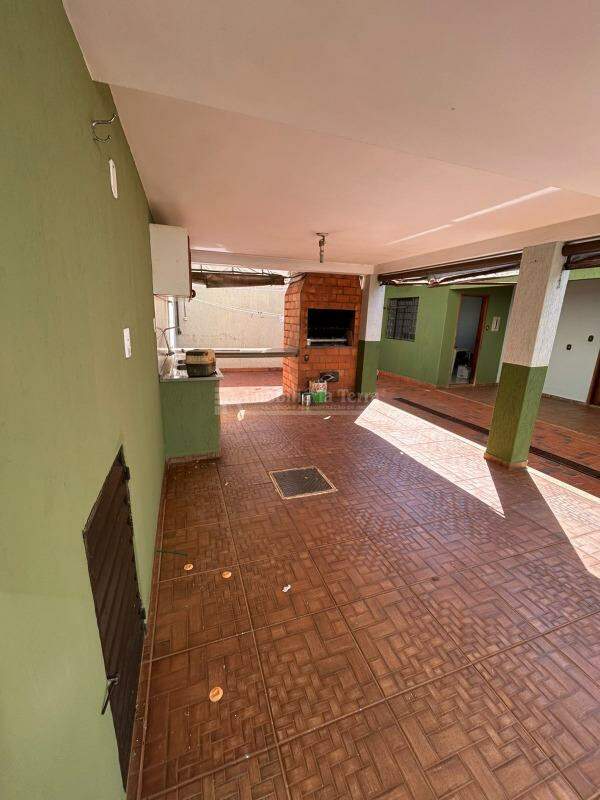Casa com 7 quartos sendo 1 suíte no Vila Aurora em Dourados/MS — foto 23