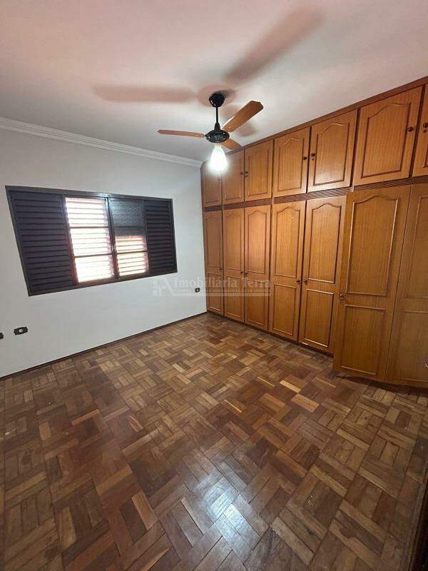 Casa com 7 quartos sendo 1 suíte no Vila Aurora em Dourados/MS — foto 11