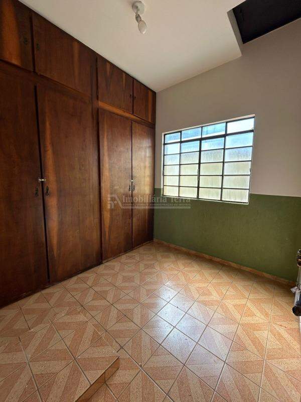 Casa com 7 quartos sendo 1 suíte no Vila Aurora em Dourados/MS — foto 14