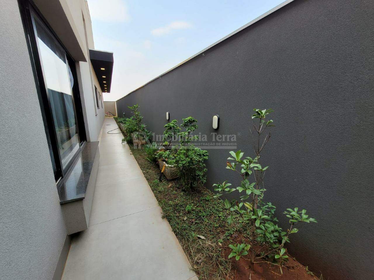 Casa com 3 quartos sendo 1 suíte no Condomínio Golden Park Residence em Dourados/MS — foto 26