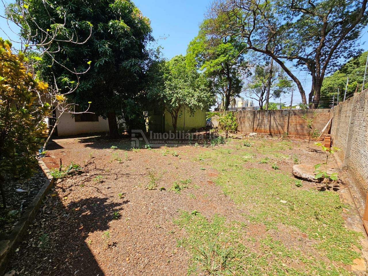 Terreno/Lote com 4 quartos sendo 1 suíte no Centro em Dourados/MS — foto 5